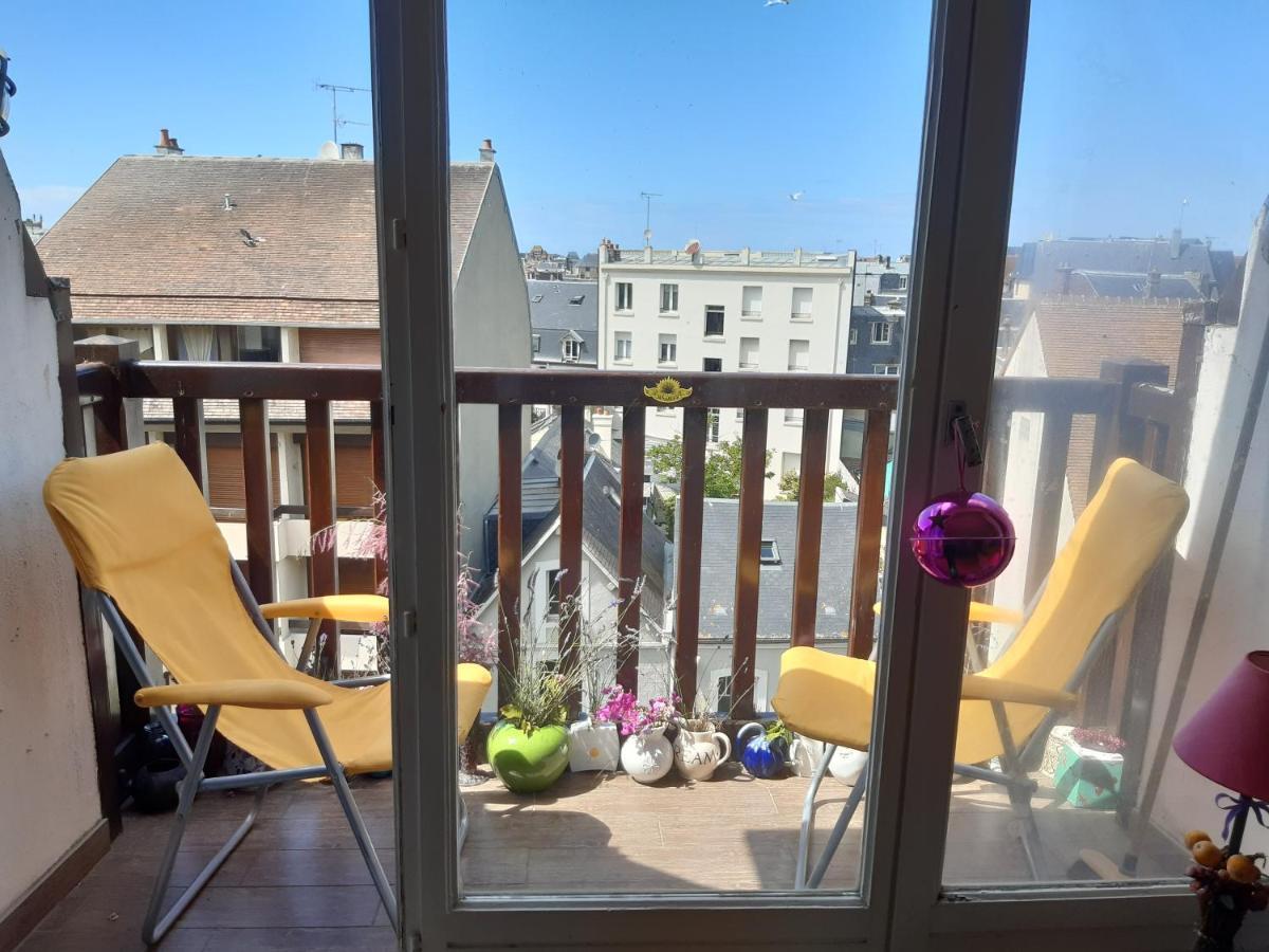 Appartamento Chez Coco, 7 persons, triangle d'or Deauville Esterno foto