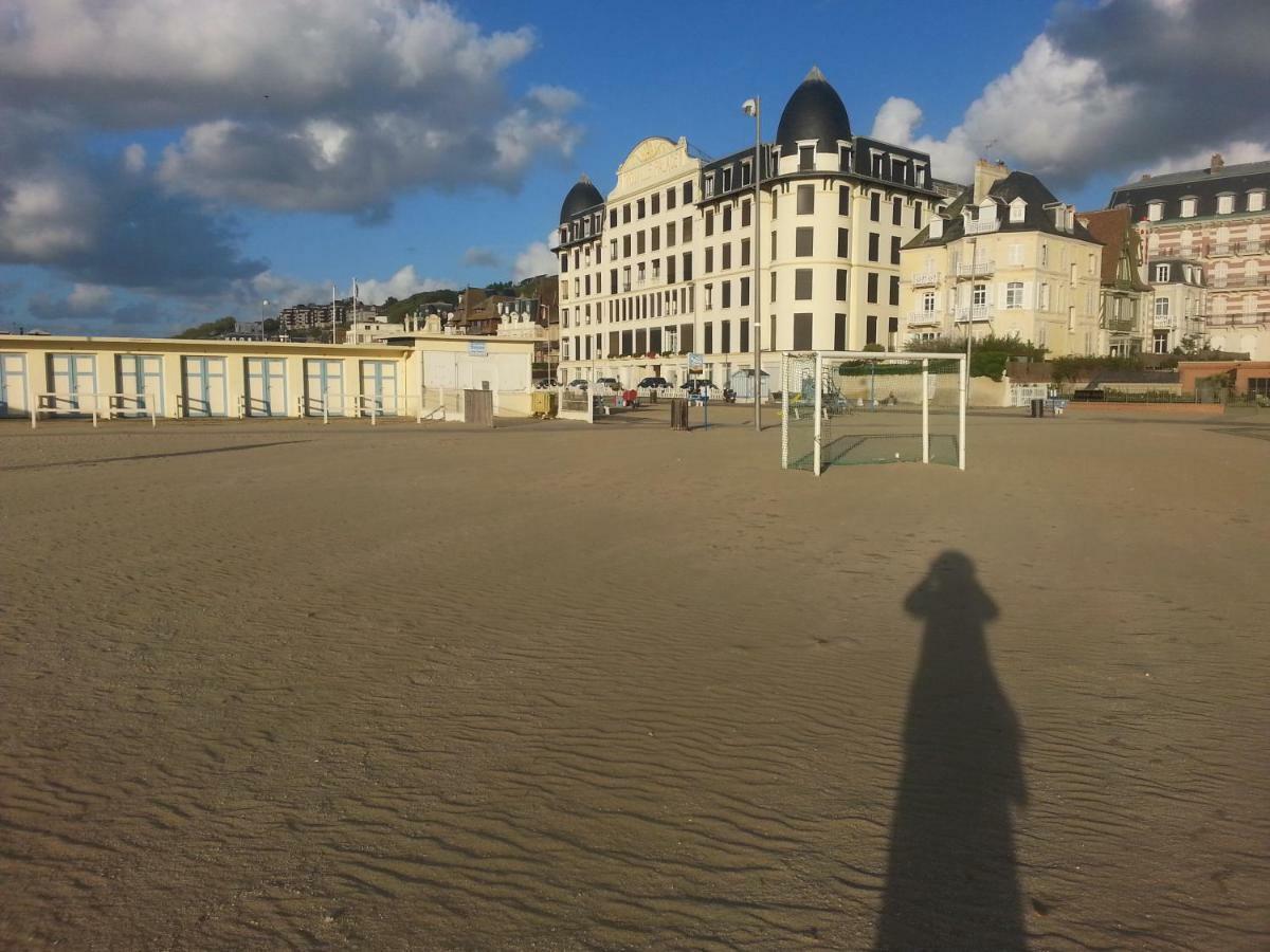 Appartamento Chez Coco, 7 persons, triangle d'or Deauville Esterno foto